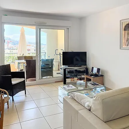 2 Bedroom With Pool 2 Bathrooms 339 Apartment