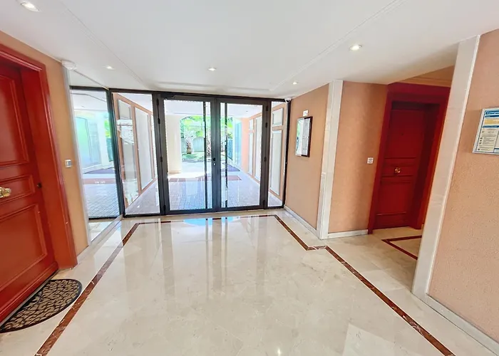 2 Bedroom With Pool 2 Bathrooms 339 Apartment Cannes