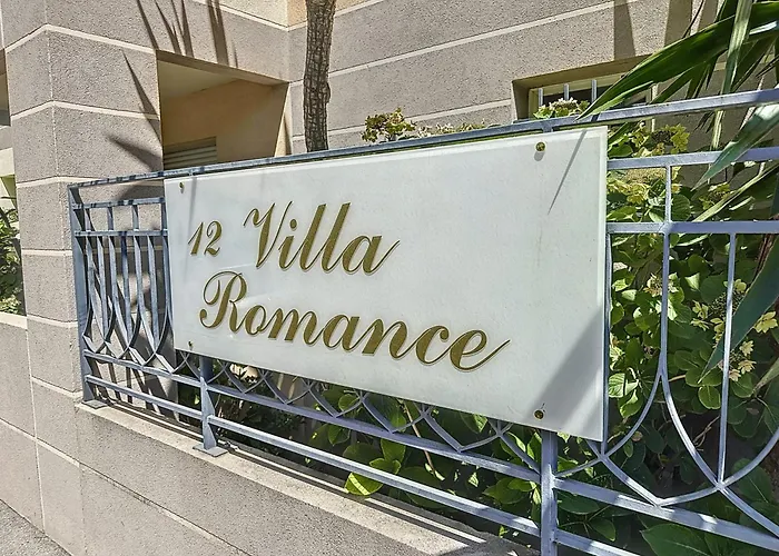 2 Bedroom With Pool 2 Bathrooms 339 *